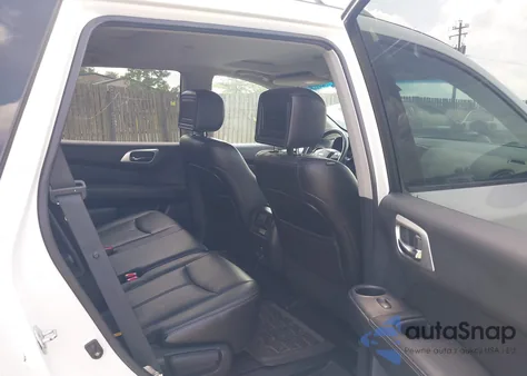 2014 Nissan Pathfinder Hybrid Platinum z USA, uszkodzony, nr VIN 5N1CR2MM1EC638030